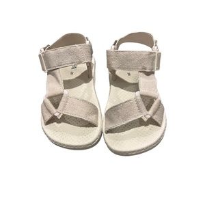 ZARA kid's sandals size 26 (US9.5) 17.5cm